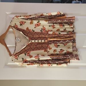 Francesca's peplum floral blouse